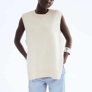 H&M Beige Oversized Sweater Vest
